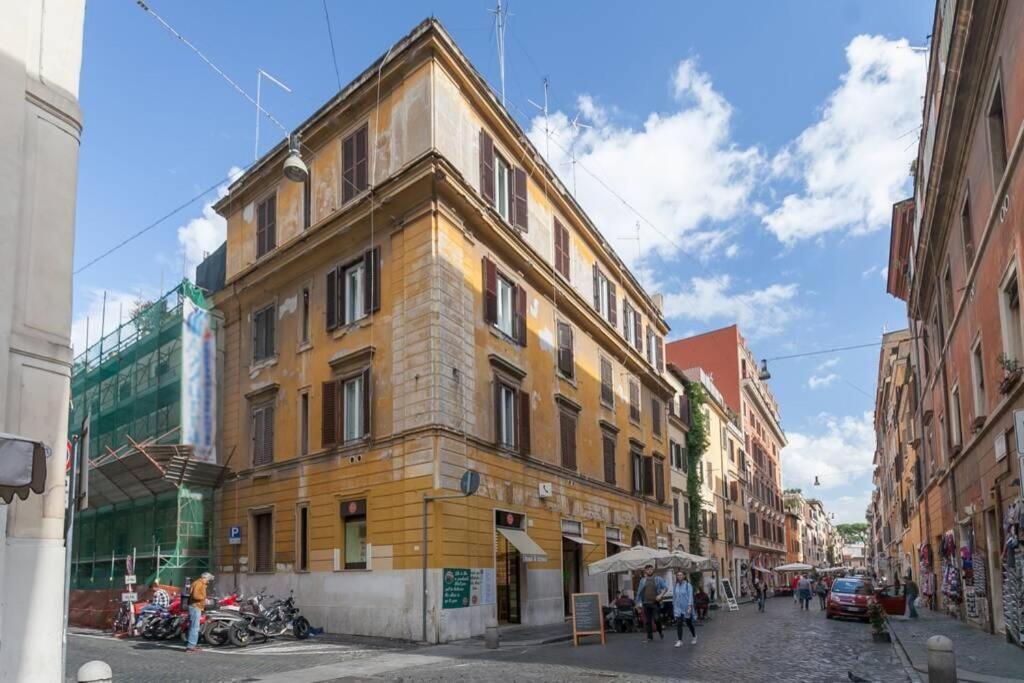 Borgo Pio - Quite And Spacious Apt Rome Luaran gambar